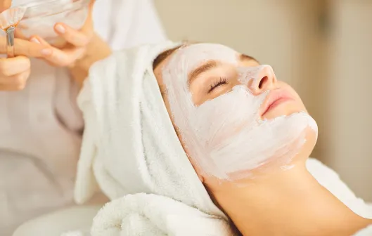 Face Pack Service in Home